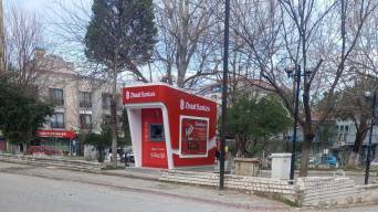 Bedrettin Dalan Caddesi’ndeki Parka Ziraat Bankası ATM’si Kuruldu