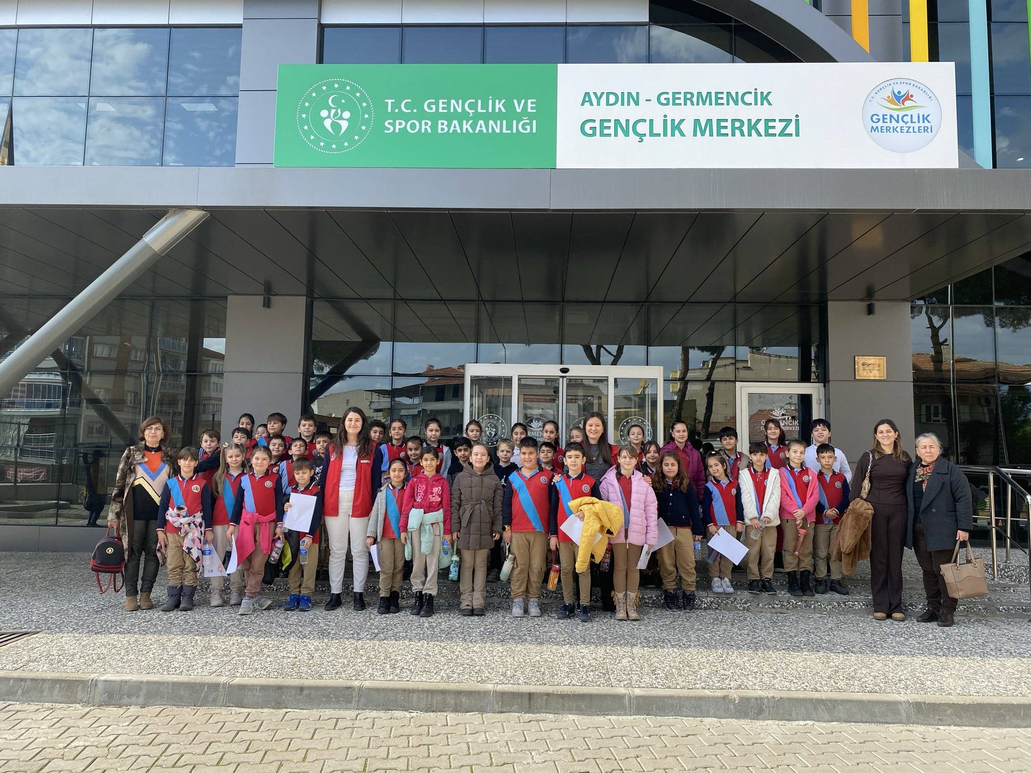 Germencik Gençlik Merkezi Okulları Ağırlamaya Devam Ediyor