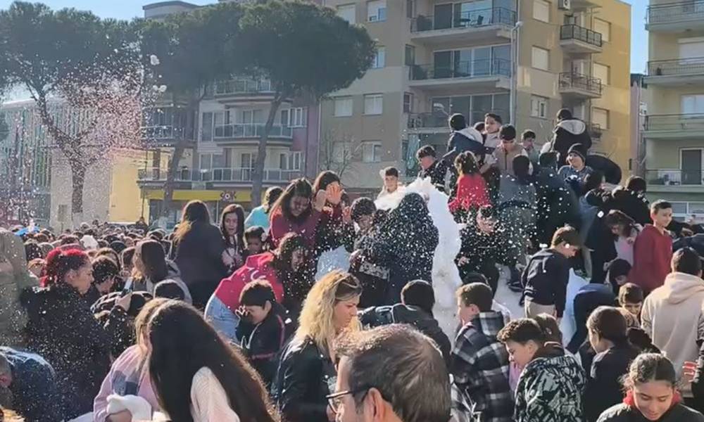 Germencik’te Öğrenciler Kar Şenliğiyle Yarıyıl Tatiline Merhaba Dedi