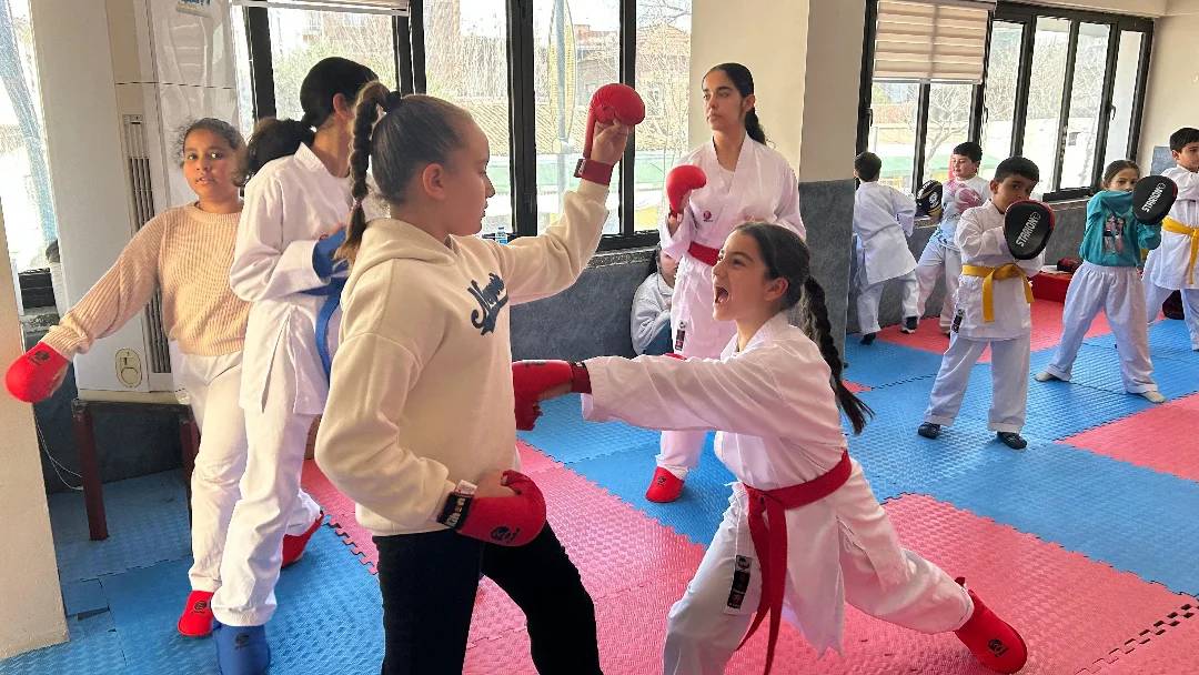 Germencik Belediyesi Çocukların Enerjisini Sporla Geleceğe Taşıyor