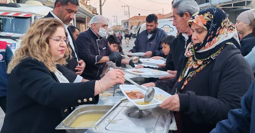 Kaymakam Sultan Doğru Yeni Mahalle’de Düzenlenen İftar Programına Katıldı