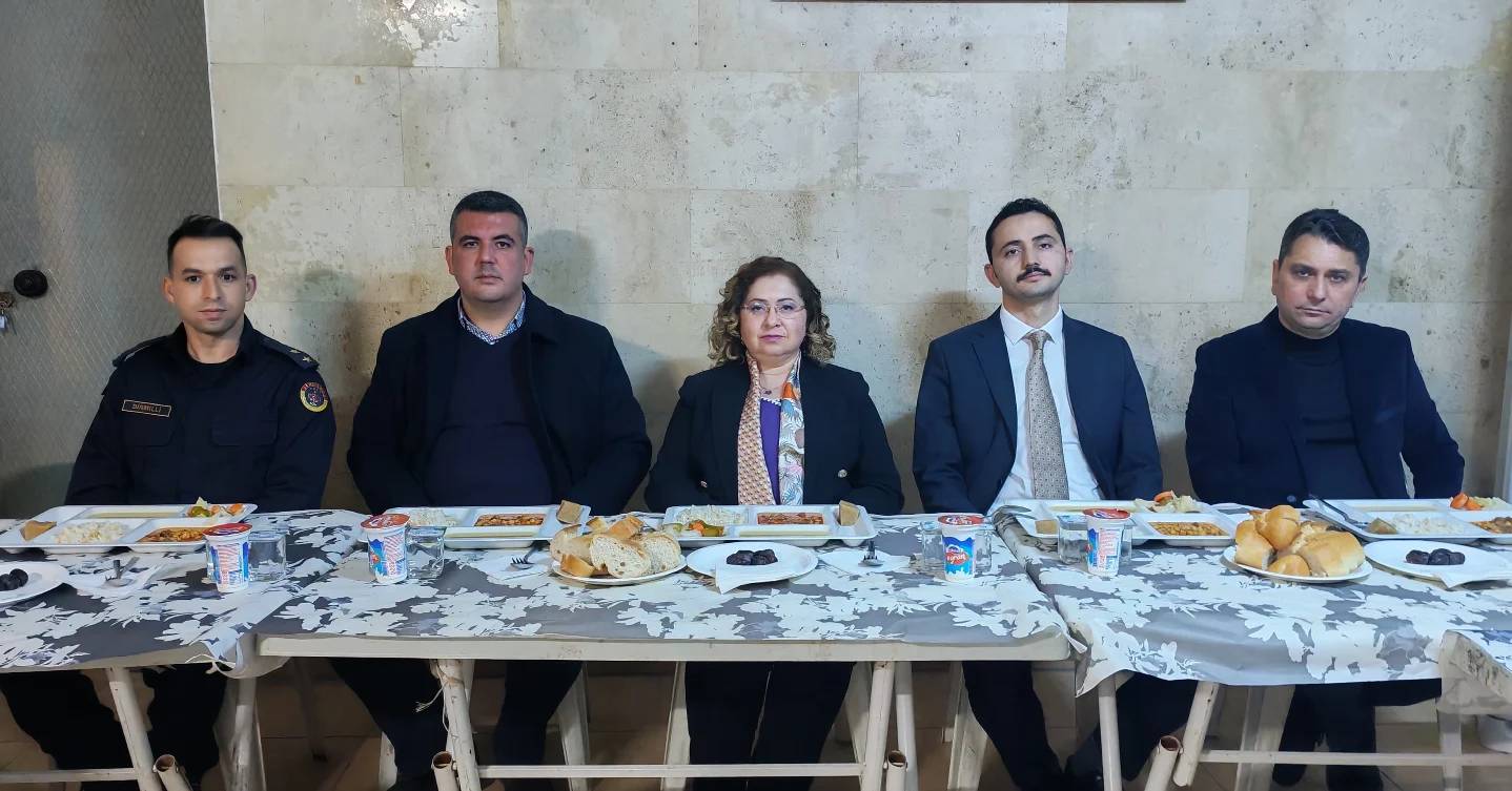 Germencik’te Protokol ve Jandarma Personeli İftar Sofrasında Buluştu
