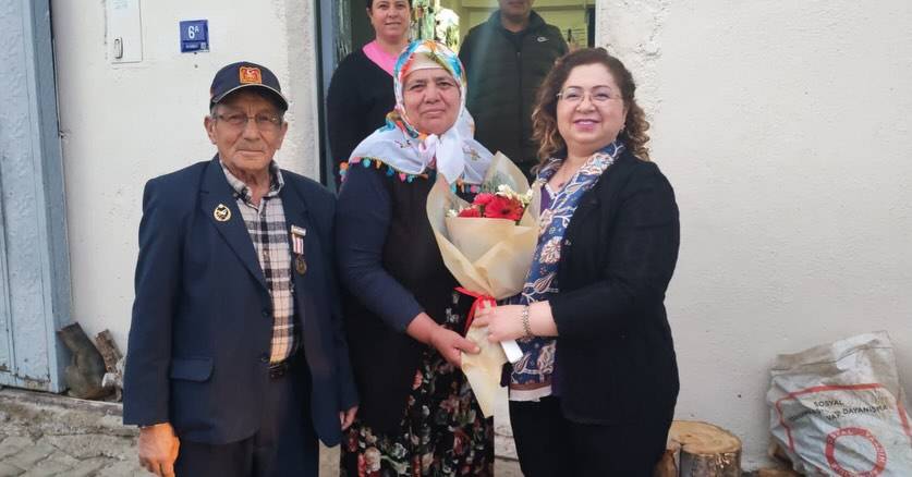 Kaymakam Sultan Doğru, Kıbrıs Gazisi Adnan Tamay’ın İftar Sofrasına Konuk Oldu